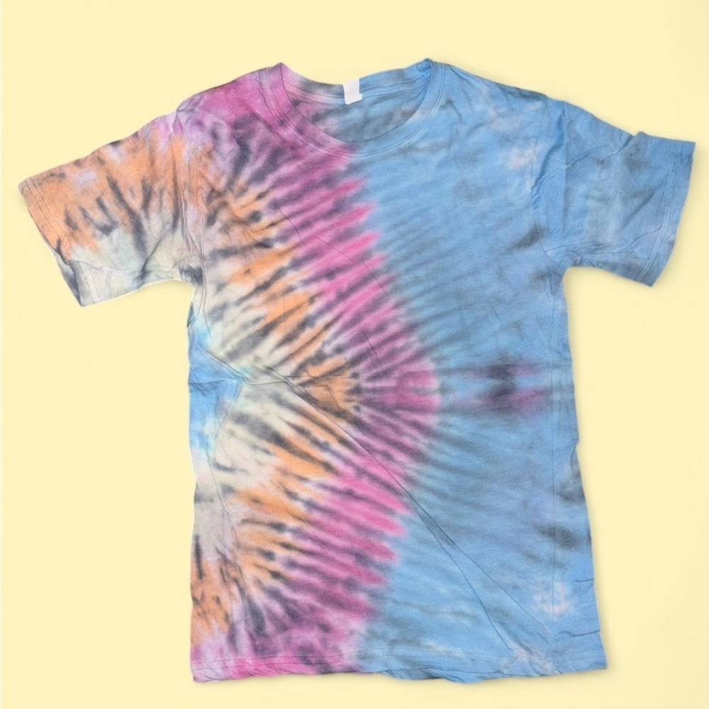 Laviva Sports Tie-Dye T-Shirt | Size M | NWOT